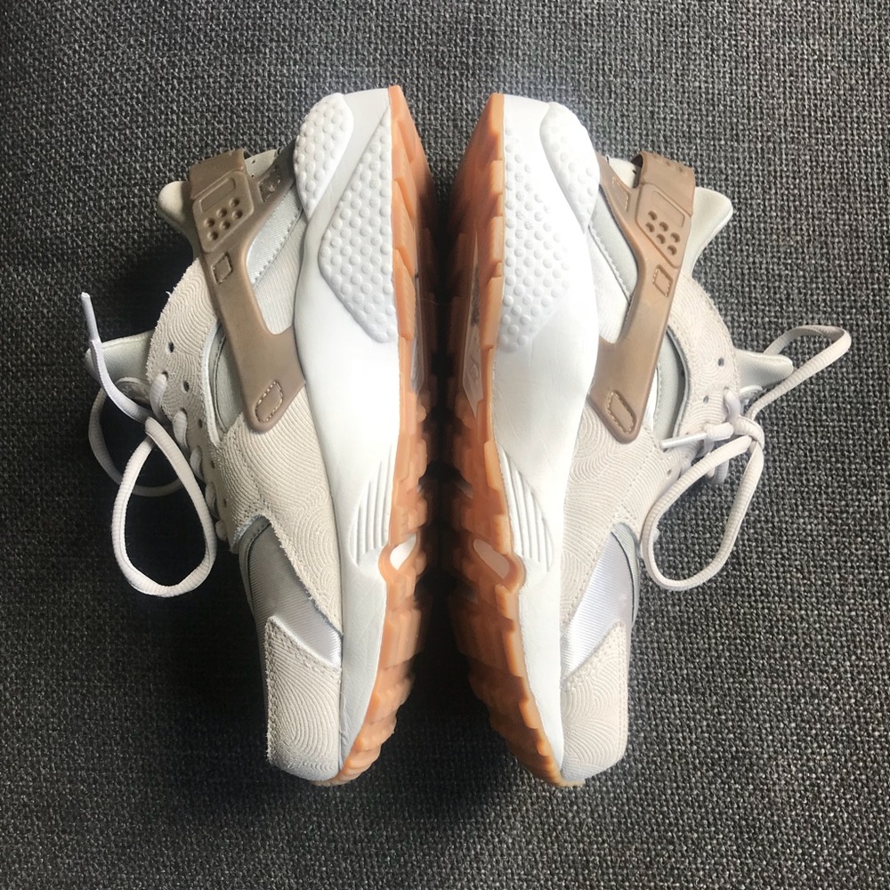 Nike air huarache run prm suede -grey.